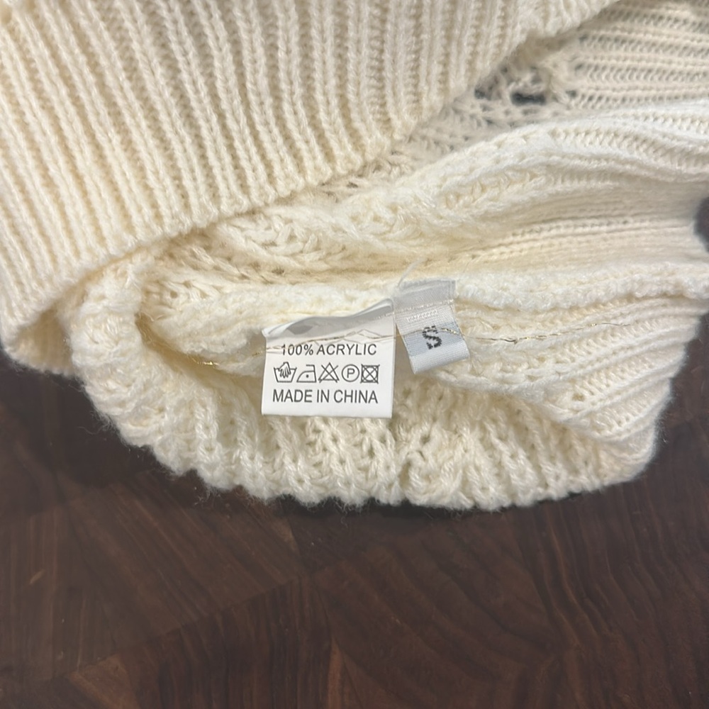 Colorblock Knit Sweater - Picture 6 of 6